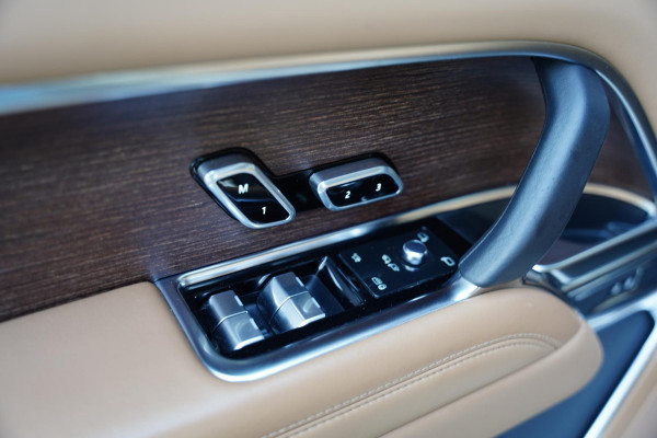 Land Rover Range Rover P 440 E SE / Nieuwe Service / Trekhaak / Stoelventilatie