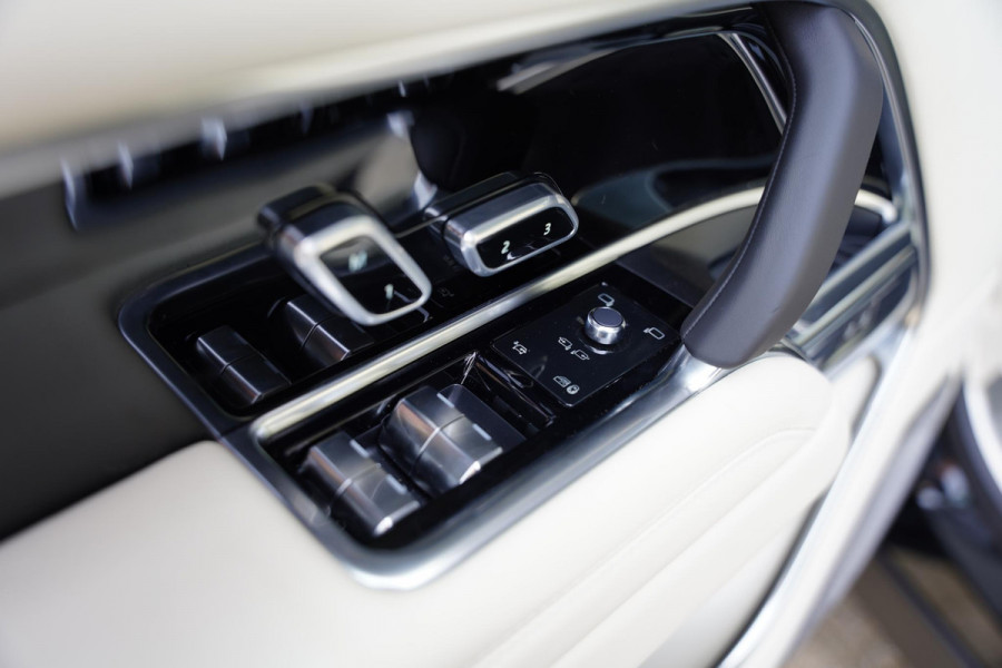 Land Rover Range Rover P 550 E Autobiography Perlino Leder / Meridian Signature / Elekt. Trekhaak