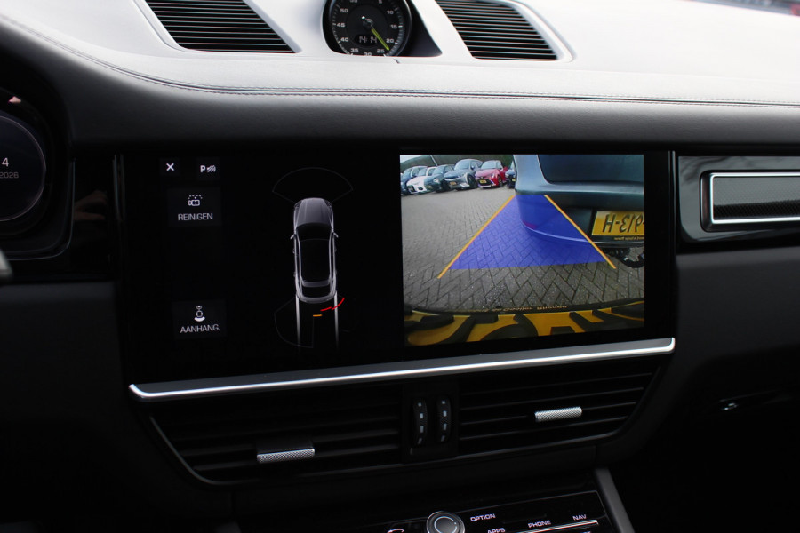 Porsche Cayenne Coupé 3.0 E-Hybrid 51.833 km! / Trekhaak / Camera / Lichtgewichtpakket / Carbon intr. / Luchtvering / 22'' / Softclose / Boxe / Sportstoelen / Sportdesign+Chrono / DAB / Stoelverwarming / Cruise Control