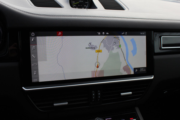 Porsche Cayenne Coupé 3.0 E-Hybrid 51.833 km! / Trekhaak / Camera / Lichtgewichtpakket / Carbon intr. / Luchtvering / 22'' / Softclose / Boxe / Sportstoelen / Sportdesign+Chrono / DAB / Stoelverwarming / Cruise Control