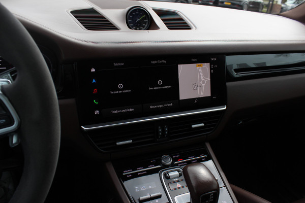 Porsche Cayenne Coupé 3.0 E-Hybrid / Panoramadak / 360Camera / Sportdesign+Chrono / Luchtvering / 22'' / Sportuitlaat / Dodehoek / DAB / Bose / Stoelverwarming 4x / Cruise Control
