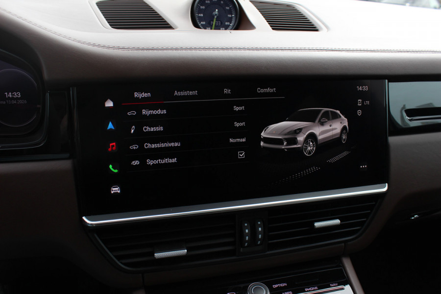 Porsche Cayenne Coupé 3.0 E-Hybrid / Panoramadak / 360Camera / Sportdesign+Chrono / Luchtvering / 22'' / Sportuitlaat / Dodehoek / DAB / Bose / Stoelverwarming 4x / Cruise Control