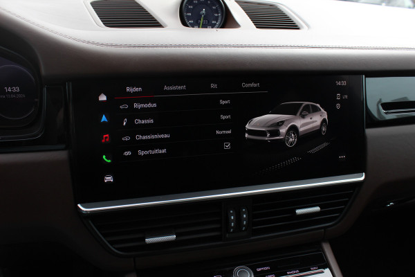 Porsche Cayenne Coupé 3.0 E-Hybrid / Panoramadak / 360Camera / Sportdesign+Chrono / Luchtvering / 22'' / Sportuitlaat / Dodehoek / DAB / Bose / Stoelverwarming 4x / Cruise Control