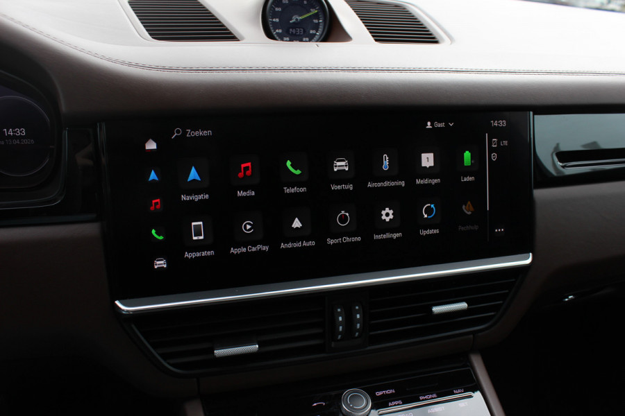 Porsche Cayenne Coupé 3.0 E-Hybrid / Panoramadak / 360Camera / Sportdesign+Chrono / Luchtvering / 22'' / Sportuitlaat / Dodehoek / DAB / Bose / Stoelverwarming 4x / Cruise Control