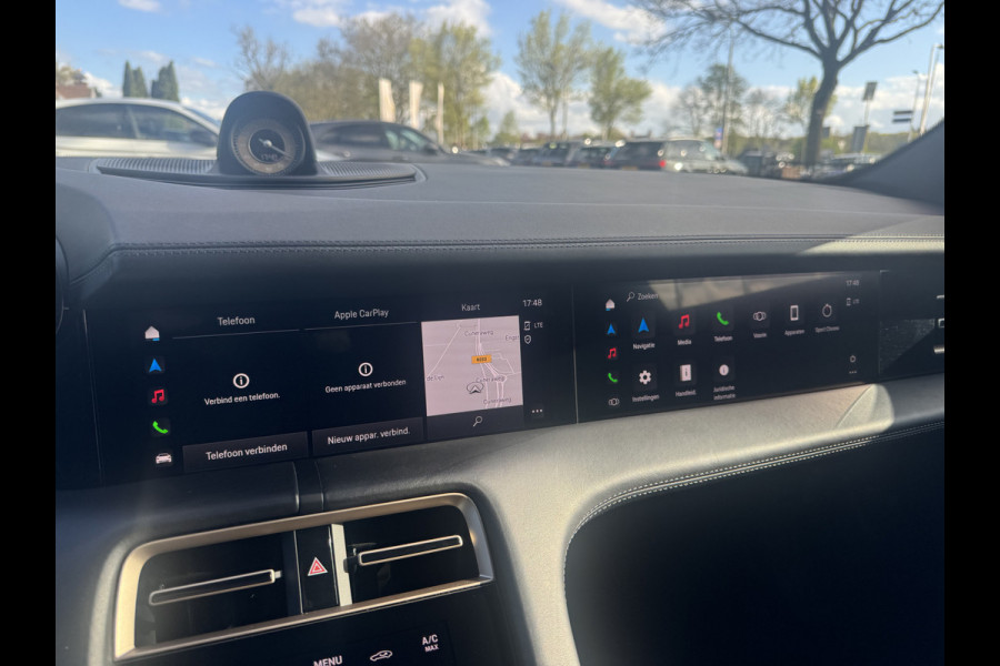Porsche Taycan Cross Turismo 4 93 kWh / SoH 92,2% / Panoramadak / 360Camera / Passenger Display / Adaptieve Stoelen / Luchtvering / 21'' / Bose / Keyless / Sportchrono / Stoelventilatie / Stoelverwarming 4x / DAB / ACC