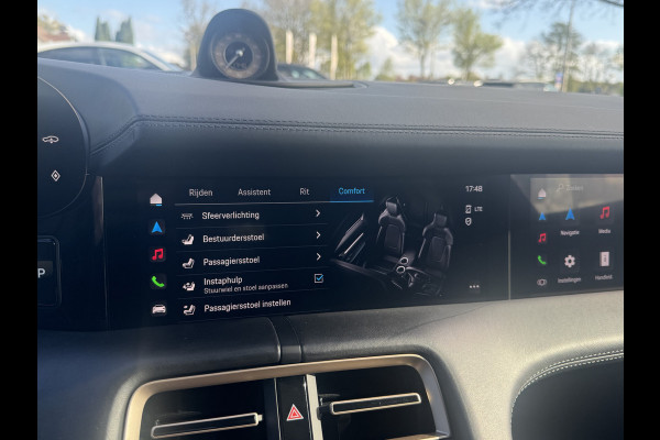 Porsche Taycan Cross Turismo 4 93 kWh / SoH 92,2% / Panoramadak / 360Camera / Passenger Display / Adaptieve Stoelen / Luchtvering / 21'' / Bose / Keyless / Sportchrono / Stoelventilatie / Stoelverwarming 4x / DAB / ACC