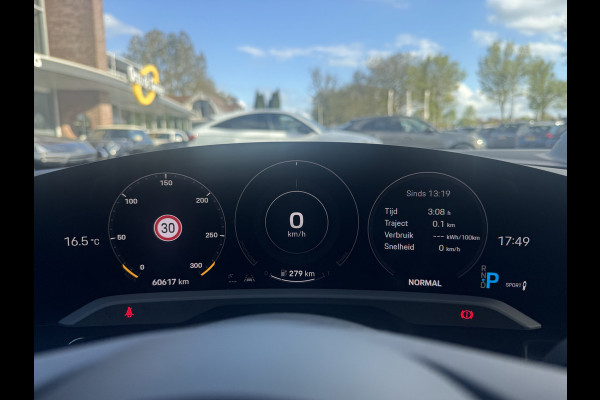 Porsche Taycan Cross Turismo 4 93 kWh / SoH 92,2% / Panoramadak / 360Camera / Passenger Display / Adaptieve Stoelen / Luchtvering / 21'' / Bose / Keyless / Sportchrono / Stoelventilatie / Stoelverwarming 4x / DAB / ACC