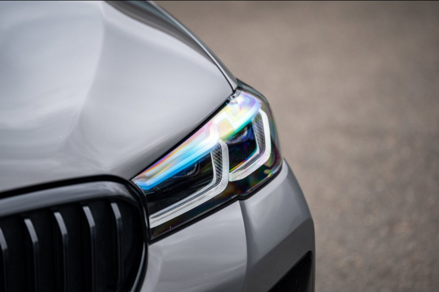 BMW 5 Serie Touring 520d High Executive M-Pakket I Pano I Trekhaak I Laser I