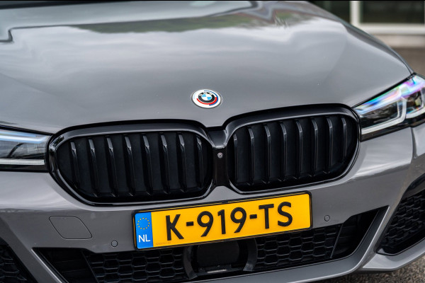 BMW 5 Serie Touring 520d High Executive M-Pakket I Pano I Trekhaak I Laser I