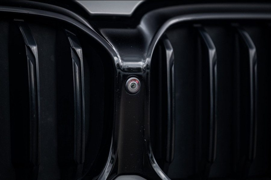 BMW 5 Serie Touring 520d High Executive M-Pakket I Pano I Trekhaak I Laser I