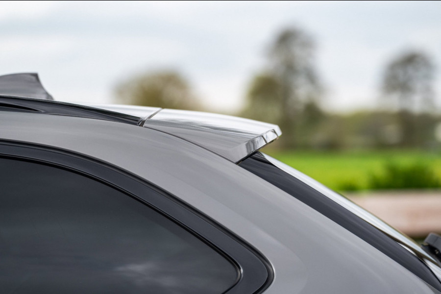 BMW 5 Serie Touring 520d High Executive M-Pakket I Pano I Trekhaak I Laser I