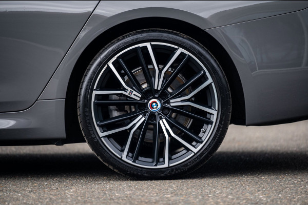 BMW 5 Serie Touring 520d High Executive M-Pakket I Pano I Trekhaak I Laser I