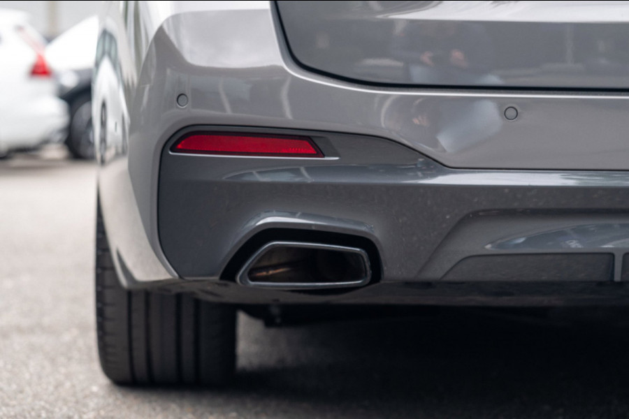 BMW 5 Serie Touring 520d High Executive M-Pakket I Pano I Trekhaak I Laser I