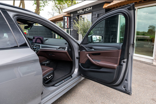BMW 5 Serie Touring 520d High Executive M-Pakket I Pano I Trekhaak I Laser I