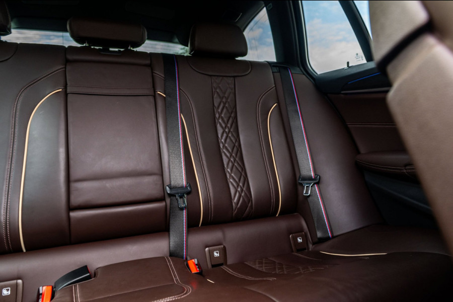 BMW 5 Serie Touring 520d High Executive M-Pakket I Pano I Trekhaak I Laser I