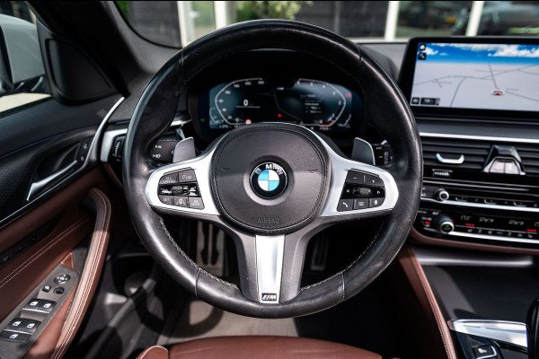 BMW 5 Serie Touring 520d High Executive M-Pakket I Pano I Trekhaak I Laser I