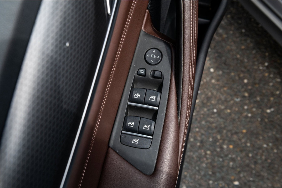 BMW 5 Serie Touring 520d High Executive M-Pakket I Pano I Trekhaak I Laser I