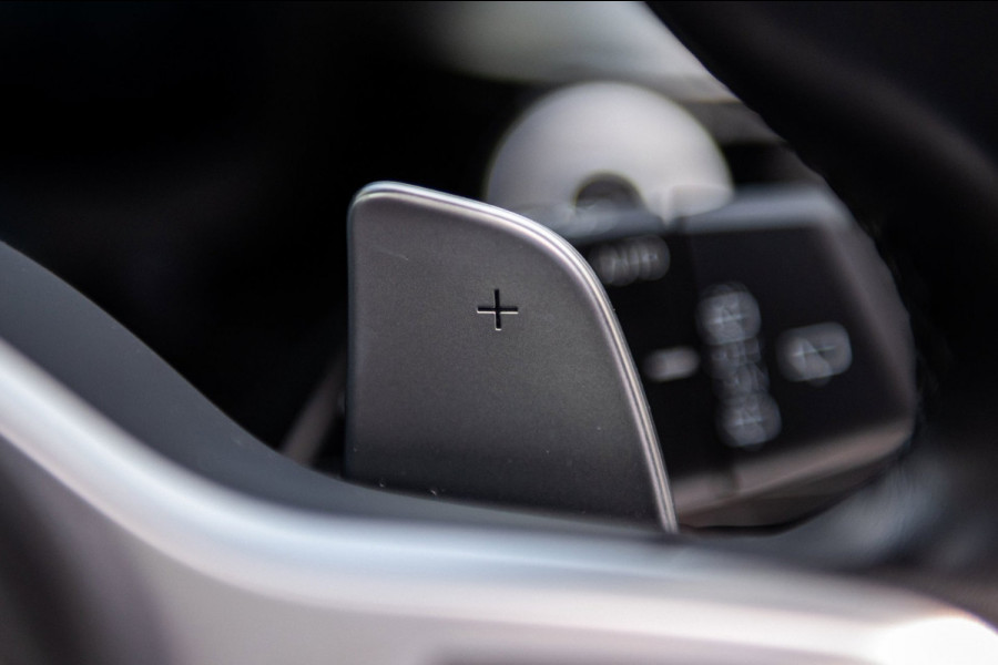 BMW 5 Serie Touring 520d High Executive M-Pakket I Pano I Trekhaak I Laser I