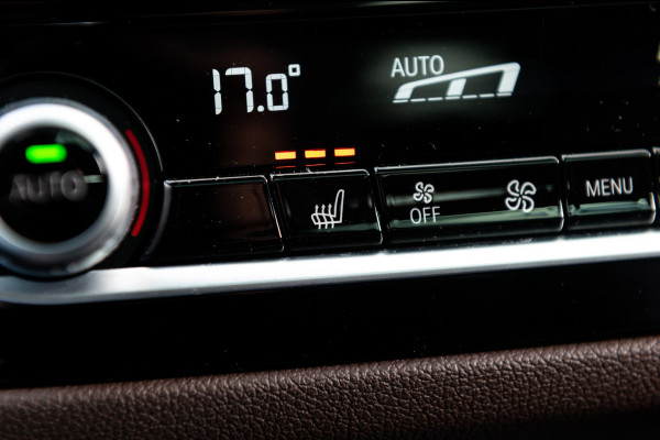 BMW 5 Serie Touring 520d High Executive M-Pakket I Pano I Trekhaak I Laser I