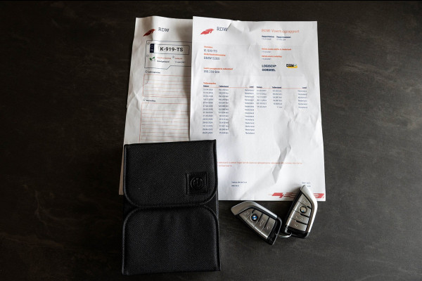 BMW 5 Serie Touring 520d High Executive M-Pakket I Pano I Trekhaak I Laser I