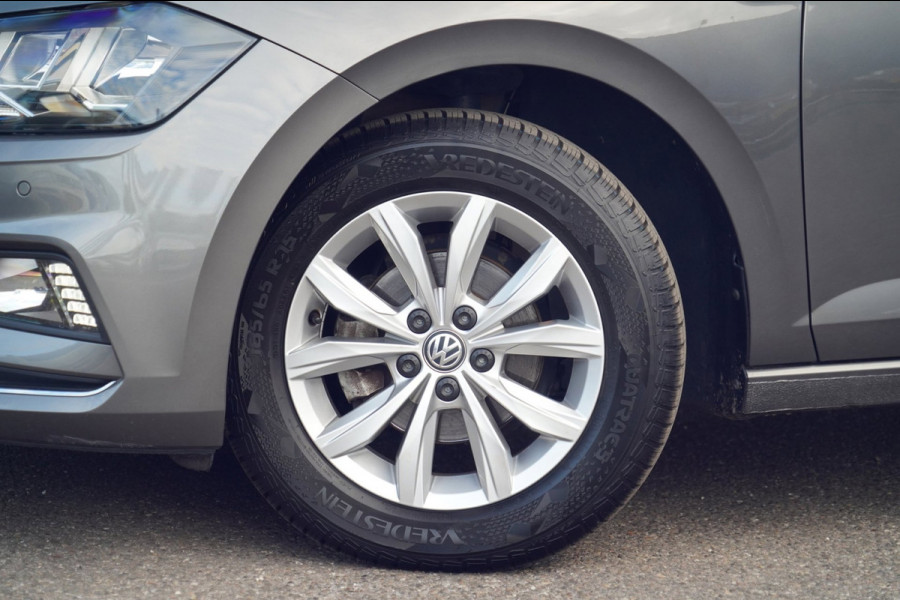 Volkswagen Polo 1.0 TSI Highline / Navigatie / Stoelverw. / Climate / Adaptieve Cruise / Automaat
