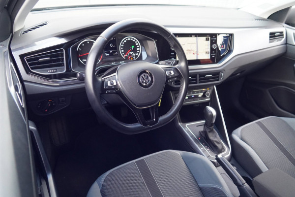 Volkswagen Polo 1.0 TSI Highline / Navigatie / Stoelverw. / Climate / Adaptieve Cruise / Automaat