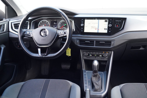 Volkswagen Polo 1.0 TSI Highline / Navigatie / Stoelverw. / Climate / Adaptieve Cruise / Automaat