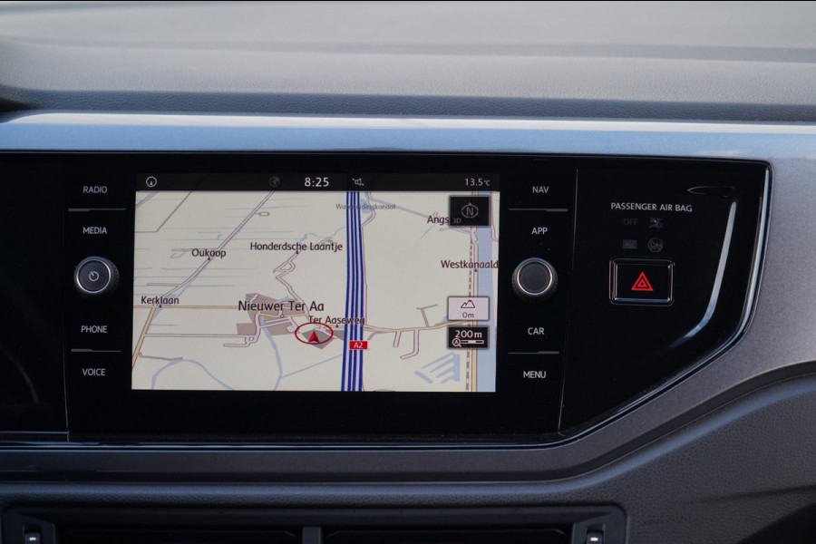 Volkswagen Polo 1.0 TSI Highline / Navigatie / Stoelverw. / Climate / Adaptieve Cruise / Automaat