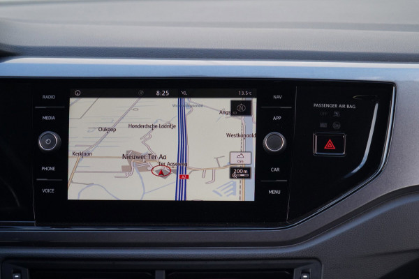 Volkswagen Polo 1.0 TSI Highline / Navigatie / Stoelverw. / Climate / Adaptieve Cruise / Automaat