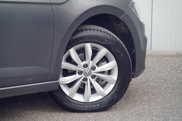 Volkswagen Polo 1.0 TSI Highline / Navigatie / Stoelverw. / Climate / Adaptieve Cruise / Automaat