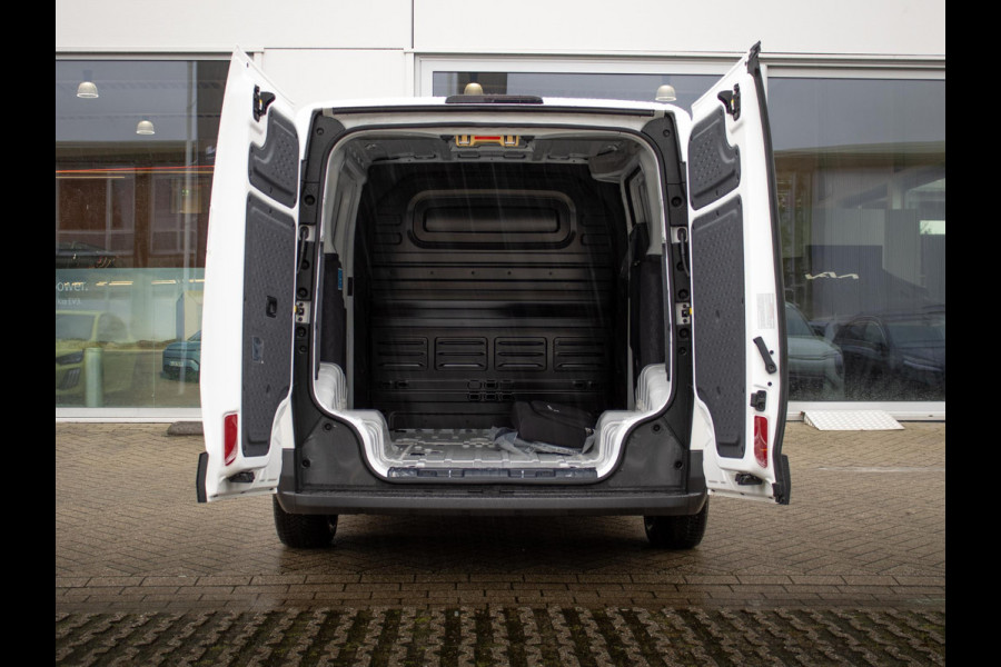 Kia PV5 L2H1 Plus 71.2 kWh | Navi | PDC | Camera | Clima | Adapt. Cruise | Stoelverwarming & ventilatie | V2L