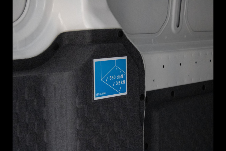 Kia PV5 L2H1 Plus 71.2 kWh | Navi | PDC | Camera | Clima | Adapt. Cruise | Stoelverwarming & ventilatie | V2L