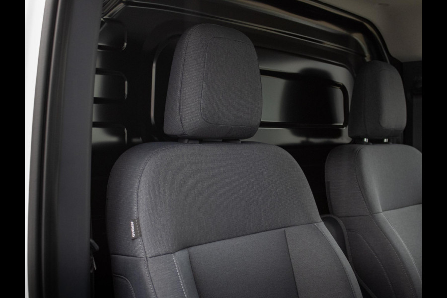 Kia PV5 L2H1 Plus 71.2 kWh | Navi | PDC | Camera | Clima | Adapt. Cruise | Stoelverwarming & ventilatie | V2L