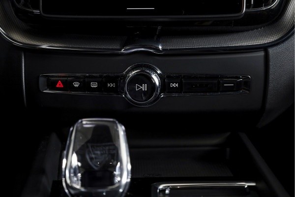 Volvo XC60 T8 Plug-in-hybrid AWD Polestar Engineered - Facelift MY26 | S/K-Panodak | Elek. Trekhaak | Harman/Kardon | 360 Camera | Dig.Cockpit | Adapt.Cruise | Stoel+-Stuurverw. | Elek. stoelen | NAV+App.Connect | ECC | LM 21" | 9215