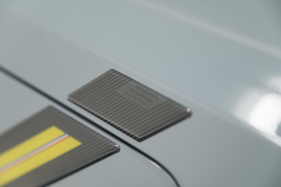 Renault 4 comfort range iconic 52 kWh | Pack Advanced Driving Assist | Camera | Dodehoekdetectie | Adaptieve Cruise Control