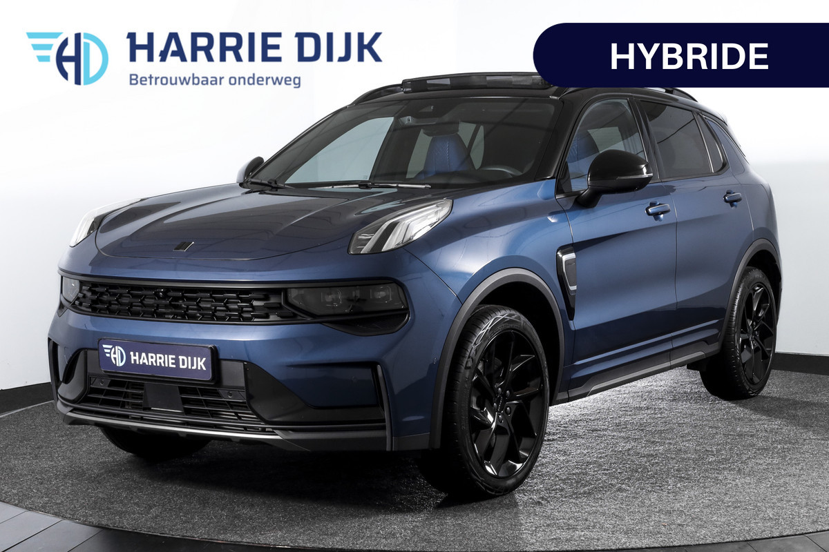 Lynk & Co 01 1.5 PHEV 261PK MY24 | Black Pakket | Donkere hemel | 7.4 kWh Boordlader | Stoel-+Stuurverw. |  360 Camera S/K-panodak | Adapt. Cruise | Memory |  | Elek. klep | LM 20" | 1156