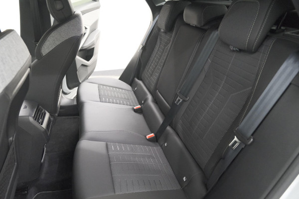 Peugeot 3008 1.2 Hybrid 145 GT | Camera | Adaptieve Cruise Control | Elektrische Kofferklep | Stuurwielverwarming