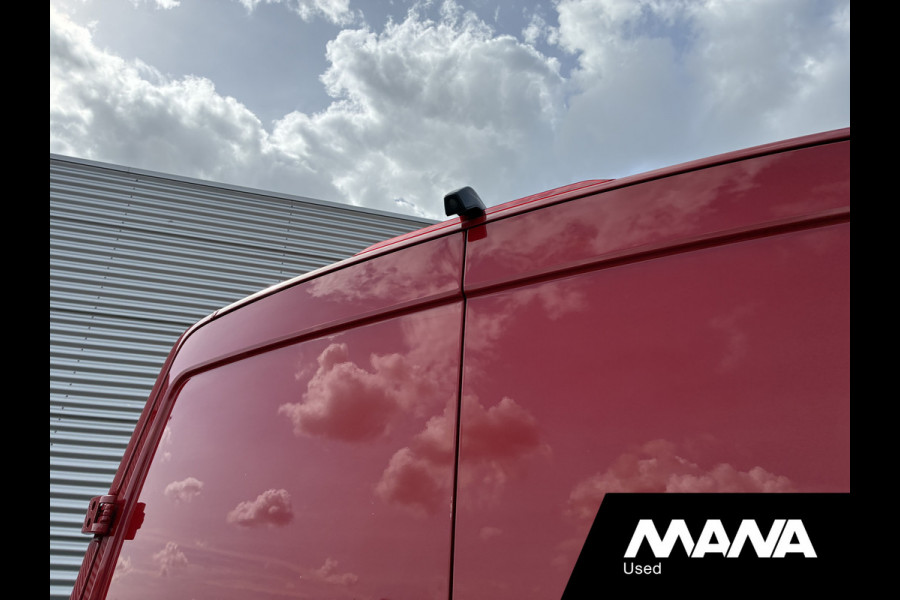 Volkswagen Crafter 50 2.0 TDI L3H2 177pk DL Automaat Trekhaak Camera Cruise Sensoren