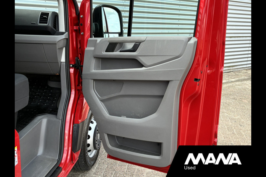 Volkswagen Crafter 50 2.0 TDI L3H2 177pk DL Automaat Trekhaak Camera Cruise Sensoren