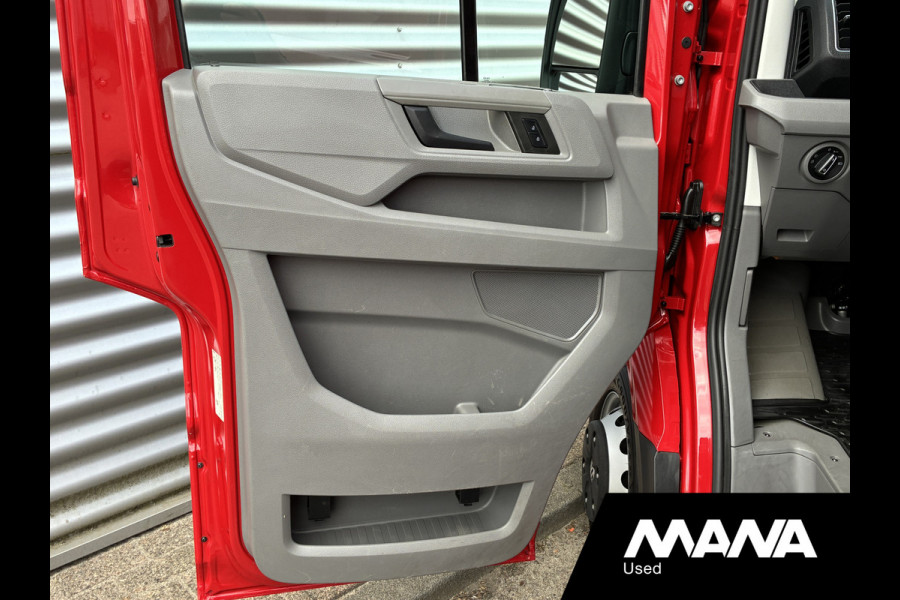 Volkswagen Crafter 50 2.0 TDI L3H2 177pk DL Automaat Trekhaak Camera Cruise Sensoren