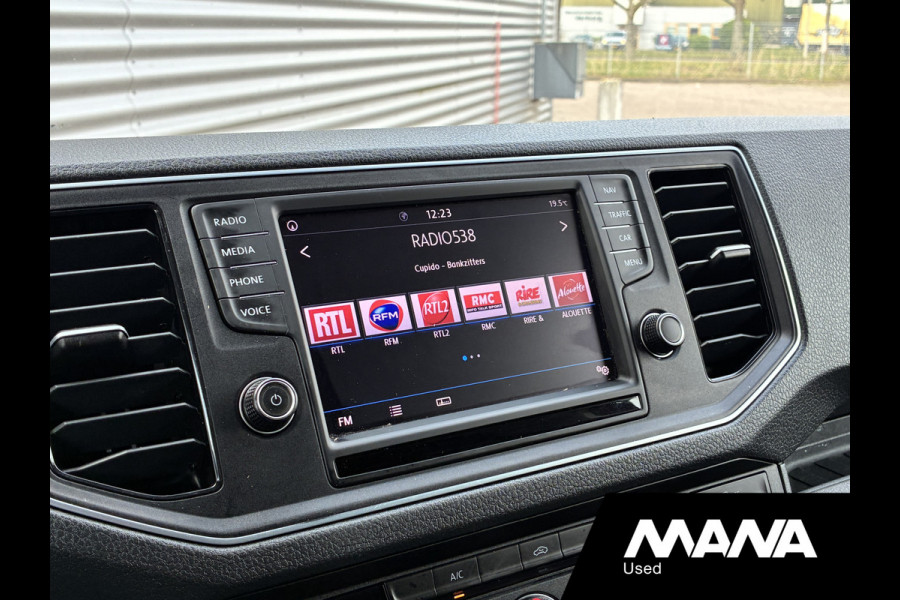 Volkswagen Crafter 50 2.0 TDI L3H2 177pk DL Automaat Trekhaak Camera Cruise Sensoren