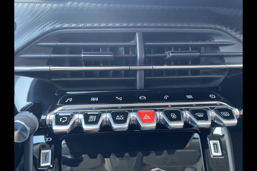 Peugeot 2008 100pk Allure Pack (Camera - Automatische Airco - i-cockpit - Navigatie - 17" - Apple Carplay - LED)