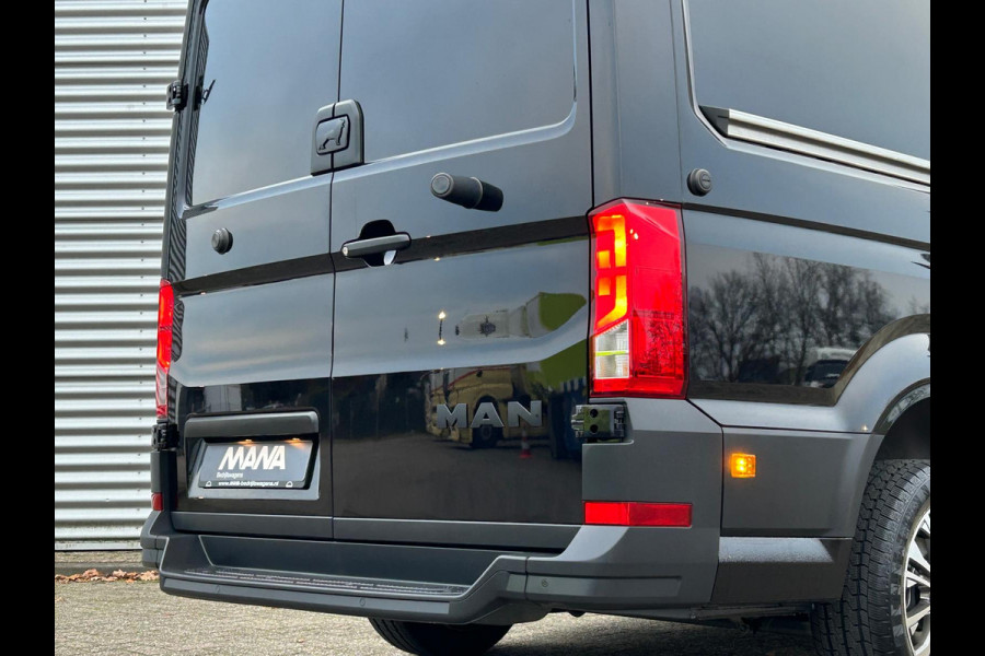 MAN TGE 3.140 L3H3 Automaat 140PK Zwart Black Lion Cruise control Carplay Camera