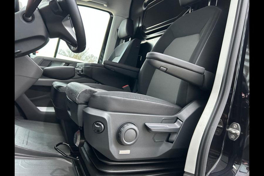 MAN TGE 3.140 L3H3 Automaat 140PK Zwart Black Lion Cruise control Carplay Camera