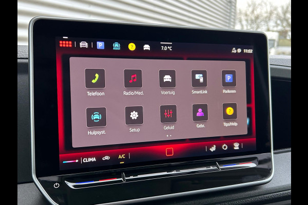 MAN TGE 3.140 L3H3 Automaat 140PK Zwart Black Lion Cruise control Carplay Camera