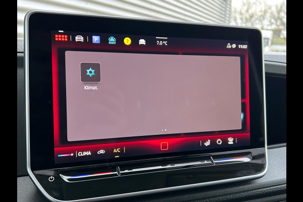 MAN TGE 3.140 L3H3 Automaat 140PK Zwart Black Lion Cruise control Carplay Camera