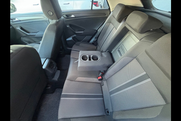 Volkswagen T-Roc 1.0 TSI Style Business TREKHAAK| ACC|CARPLAY|