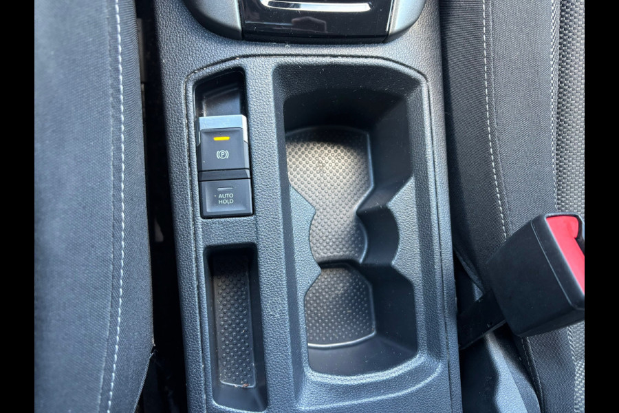 Volkswagen T-Roc 1.0 TSI Style Business TREKHAAK| ACC|CARPLAY|