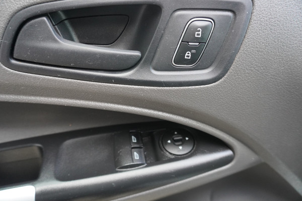 Ford Transit Connect EcoBlue 100 PK L1 Trend Automaat nr. V109 | Airco | Cruise | Trekhaak
