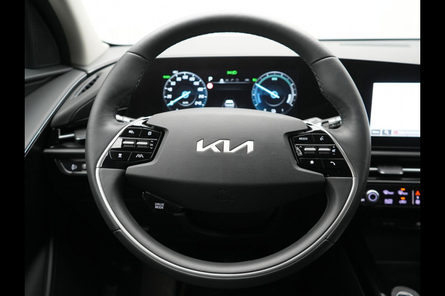 Kia Niro 1.6 GDi DynamicLine PHEV 182pk Dealer O.H. | Adaptive Cruise | Camera | Sfeerverlichting | Apple Carplay | Sportstoelen & Stuur Verwarmd | Widescreen Navi | Keyless | LED Koplampen | DAB | Plug In Hybrid